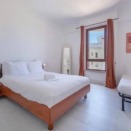 Apartment Flat & Oceanview Rooftop *