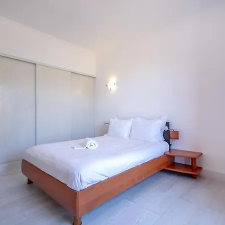 Flat & Oceanview Rooftop Apartment Albufeira